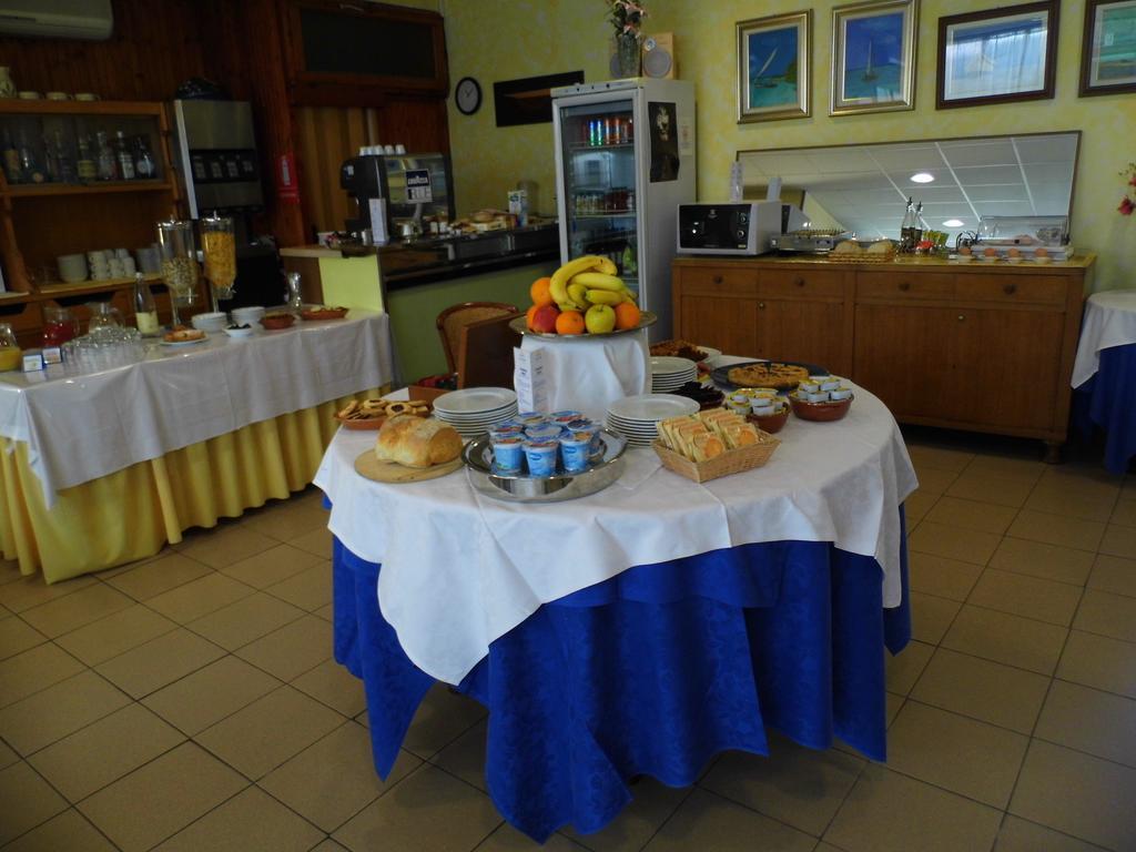 Hotel Ely Viareggio Exterior foto