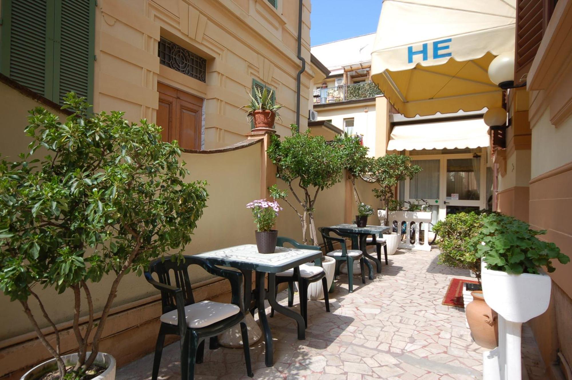 Hotel Ely Viareggio Exterior foto